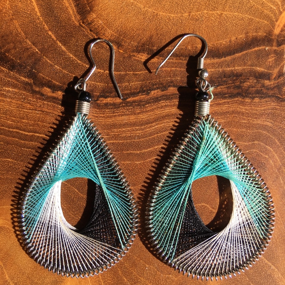 Threaded teardrop hanging silver earrings, with Sky Blue, Black, White